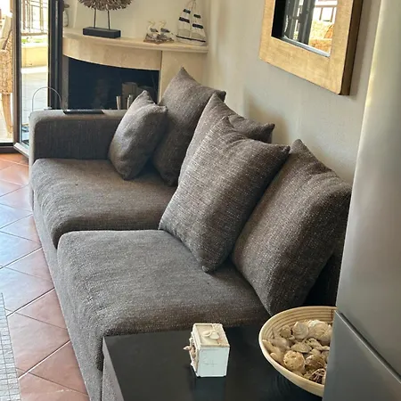 Apartment Sea
